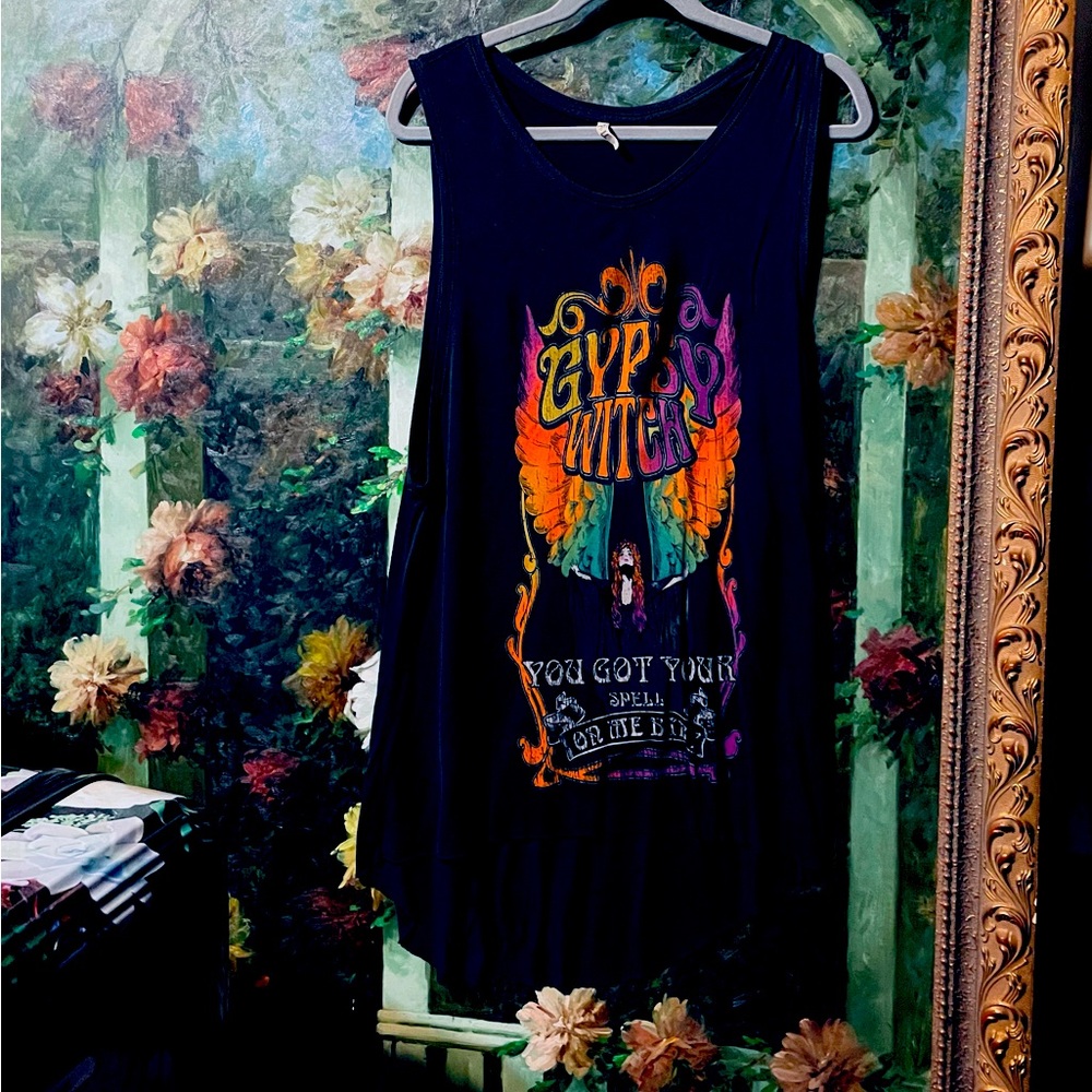 Spell gypsy Tee - Picture 1 of 7